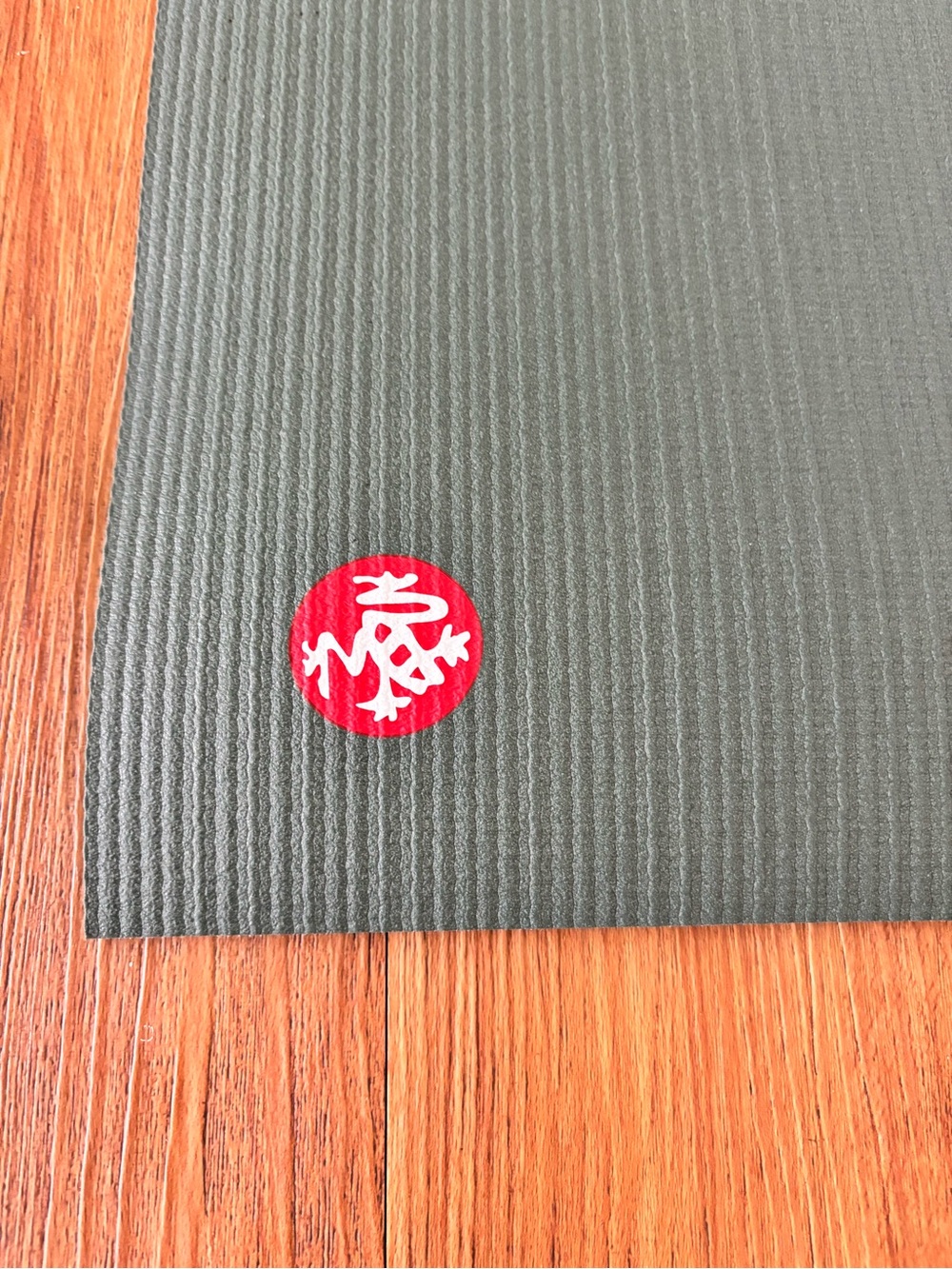 manduka Dark Green Yoga Mat with Carry Strap - Picture 2 of 5